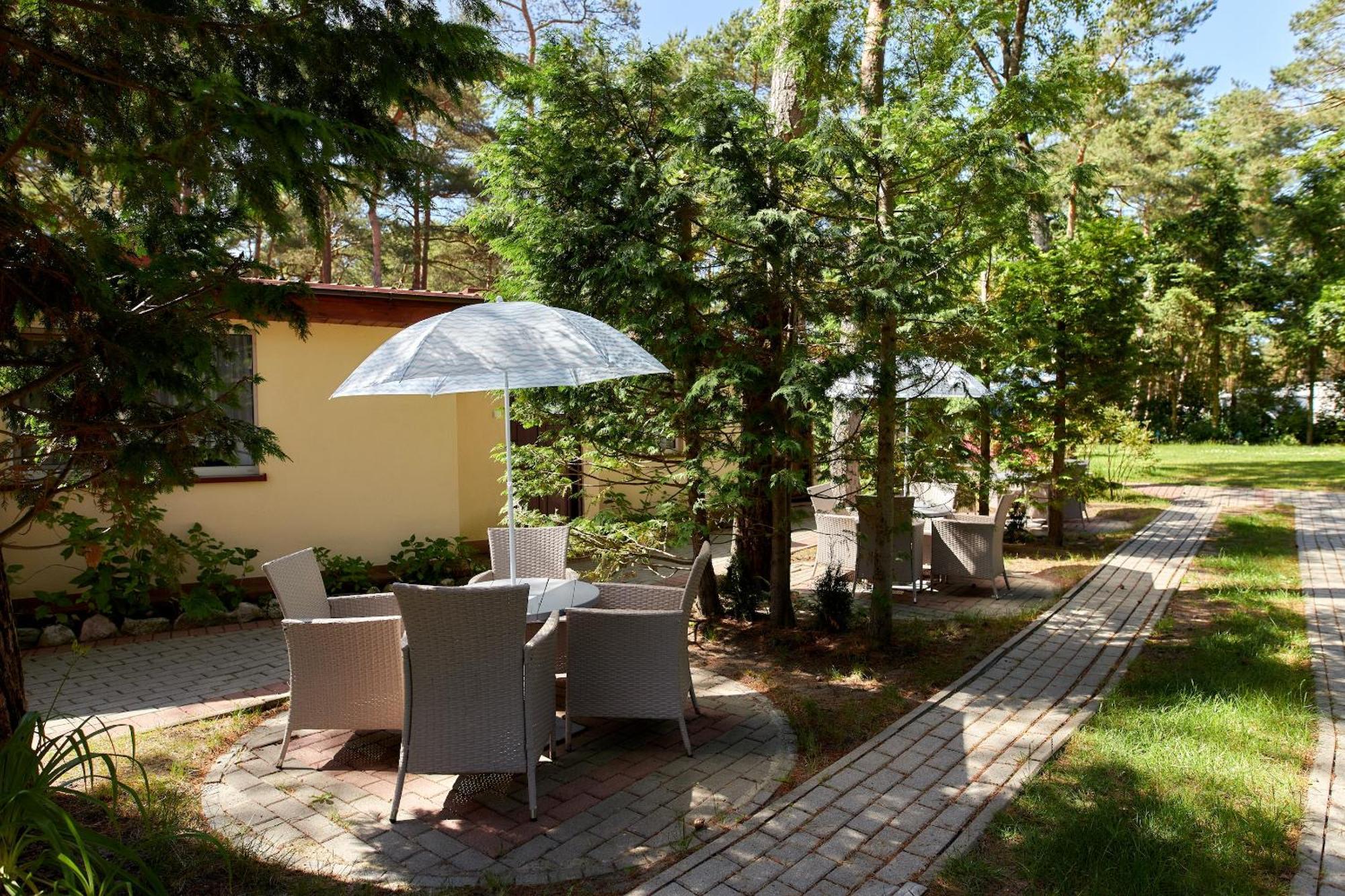 Osrodek Wypoczynkowy Relaks I Apartamenty Łeba Exteriör bild
